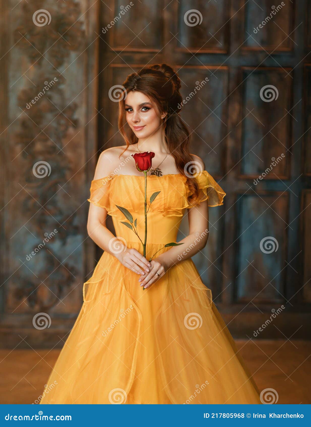 Girl Beauty Fantasy Princess in Yellow Long Historical, Medieval Silk ...