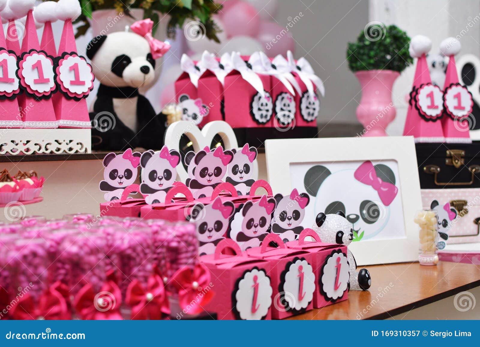 Girl Birthday Party Decoration Detail Panda Theme Stock Image - Image of  cute, dessert: 169310357