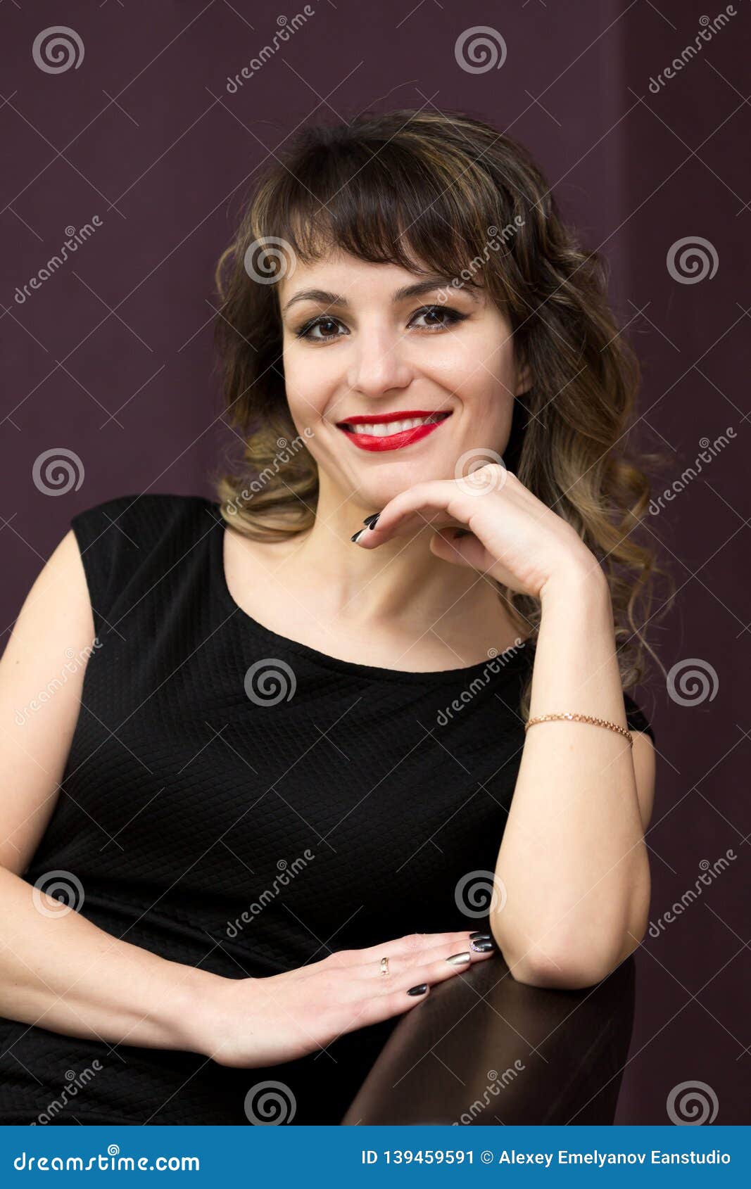 attractive 30 year old woman