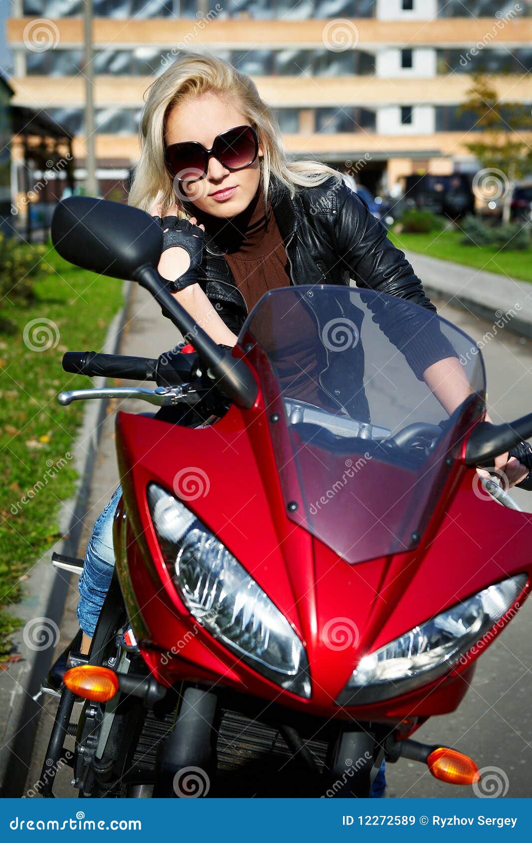 The Girl Blonde Sg On Red Motorcycle Royalty Free Stock 