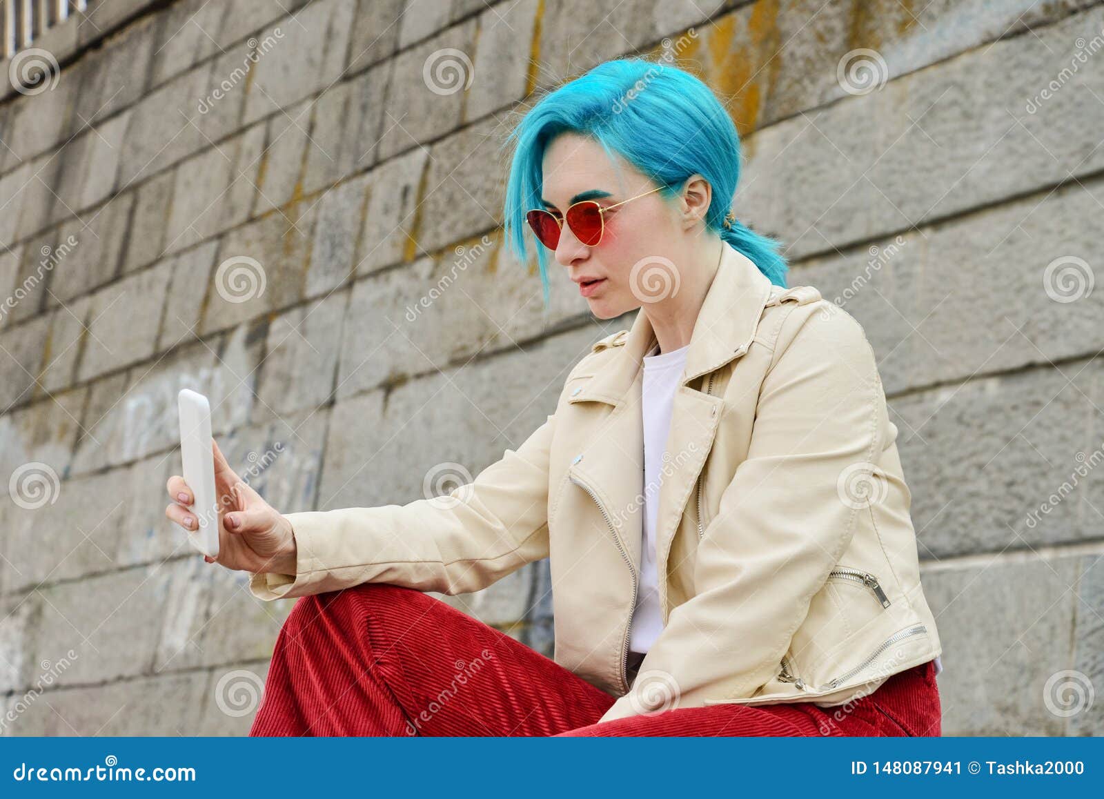 girl with blue hair selfie