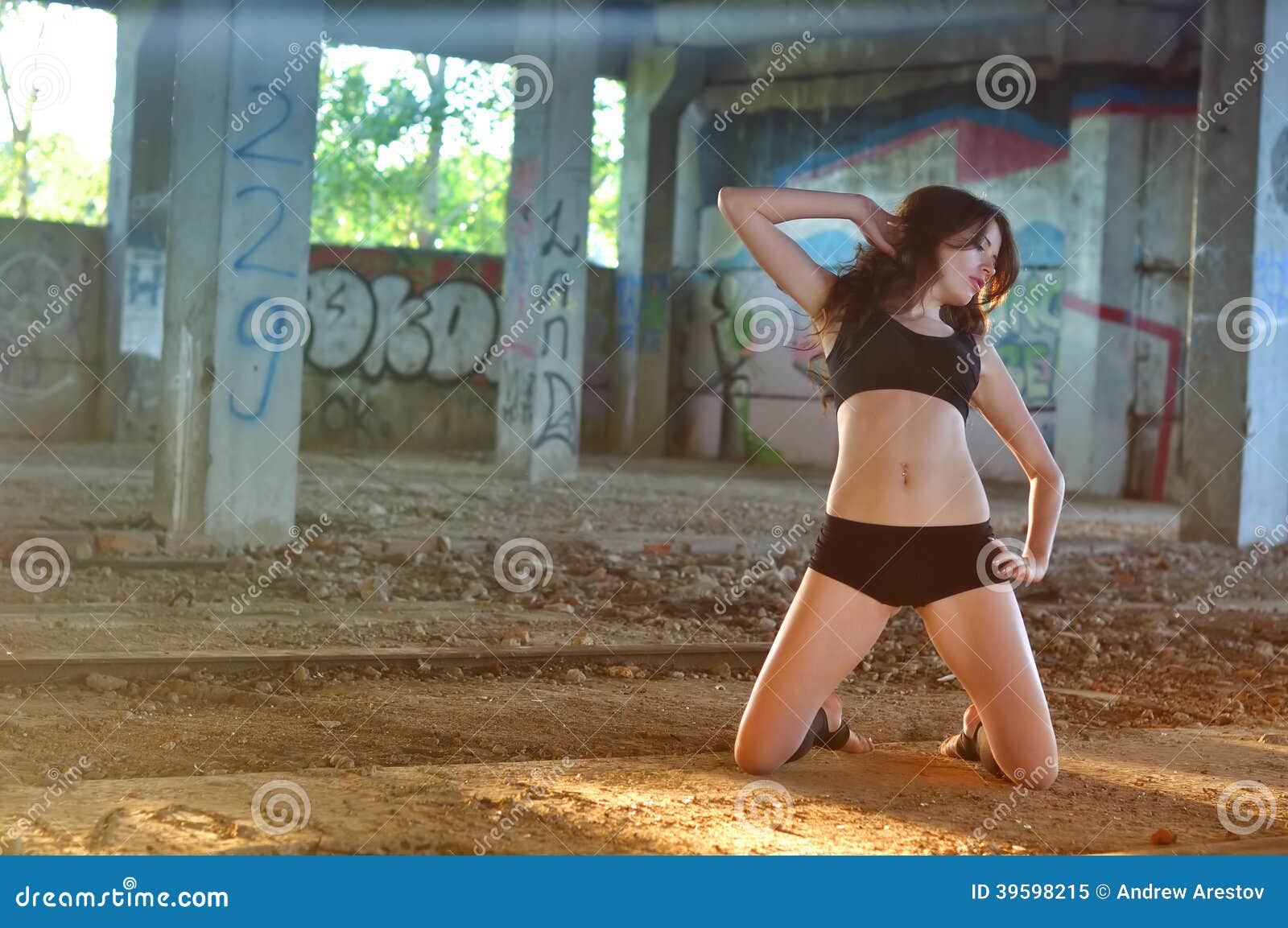 https://thumbs.dreamstime.com/z/girl-dancing-abandoned-room-dancer-39598215.jpg?ct=jpeg