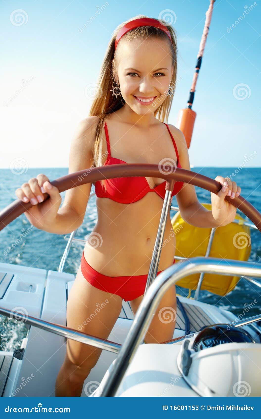 girl driving a yacht stock photos - image: 16001153