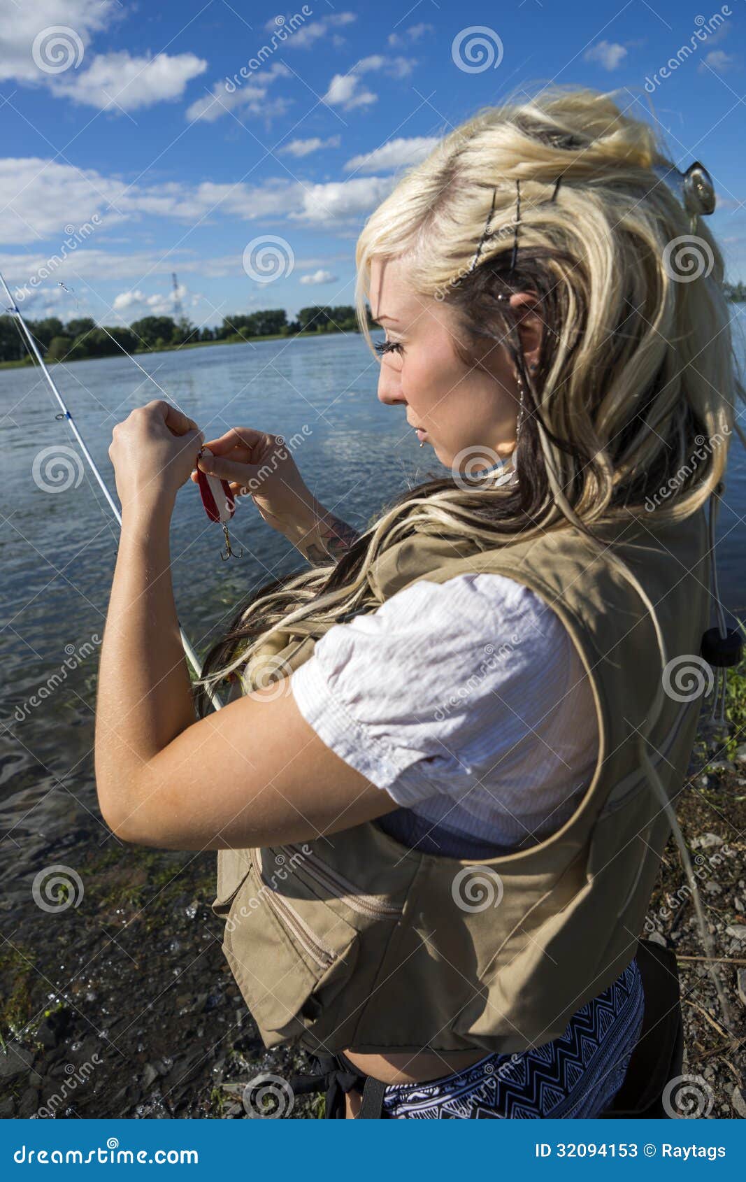 Girl fixed lure stock image. Image of blond, recreation - 32094153