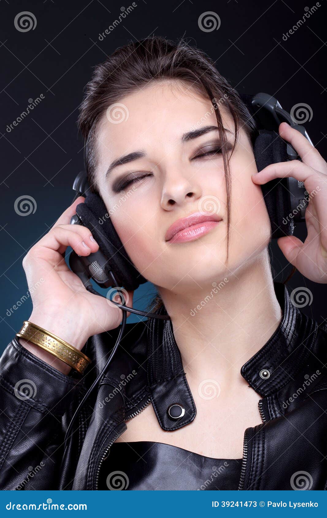 Girl with headphones. stock image. Image of posing, dance 39241473