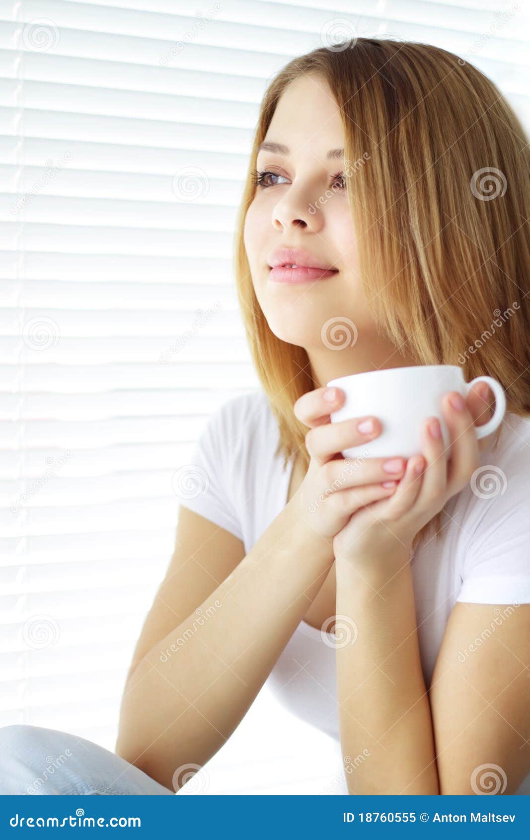 Girl holding coffee cup stock image. Image of closeup 18760555