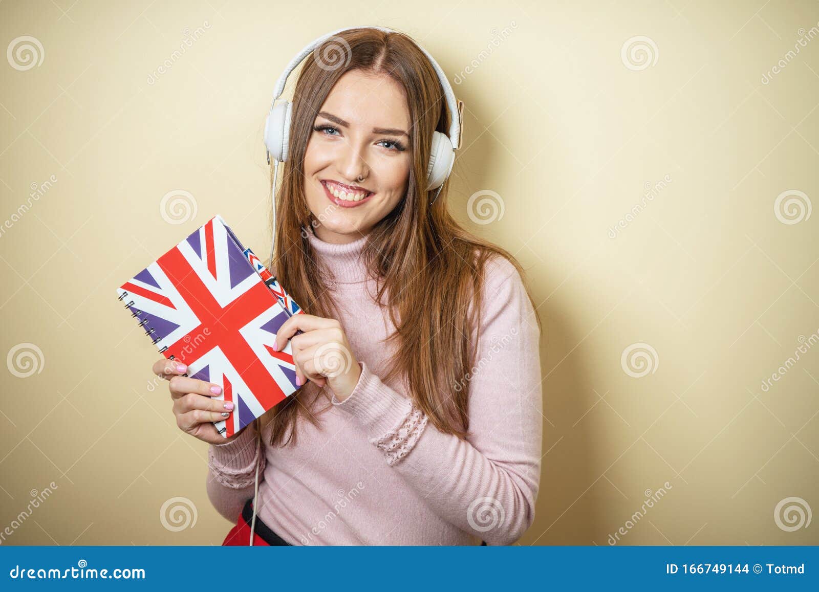 girl learn english. educative content. study english language with audio lessons. girl listen music