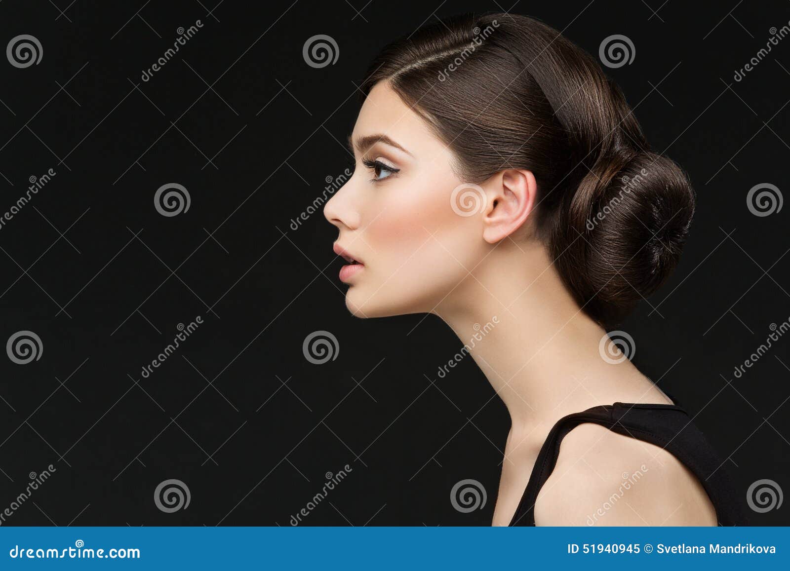 Girl With Long Neck Stock Image Image Of Elegance Beauty 51940945