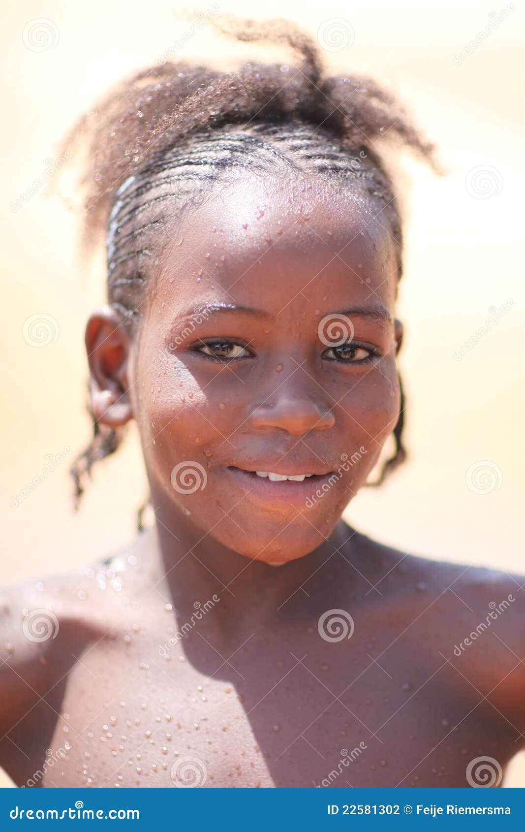 Girl near Djenne, Mali editorial photography. Image of mali - 22581302