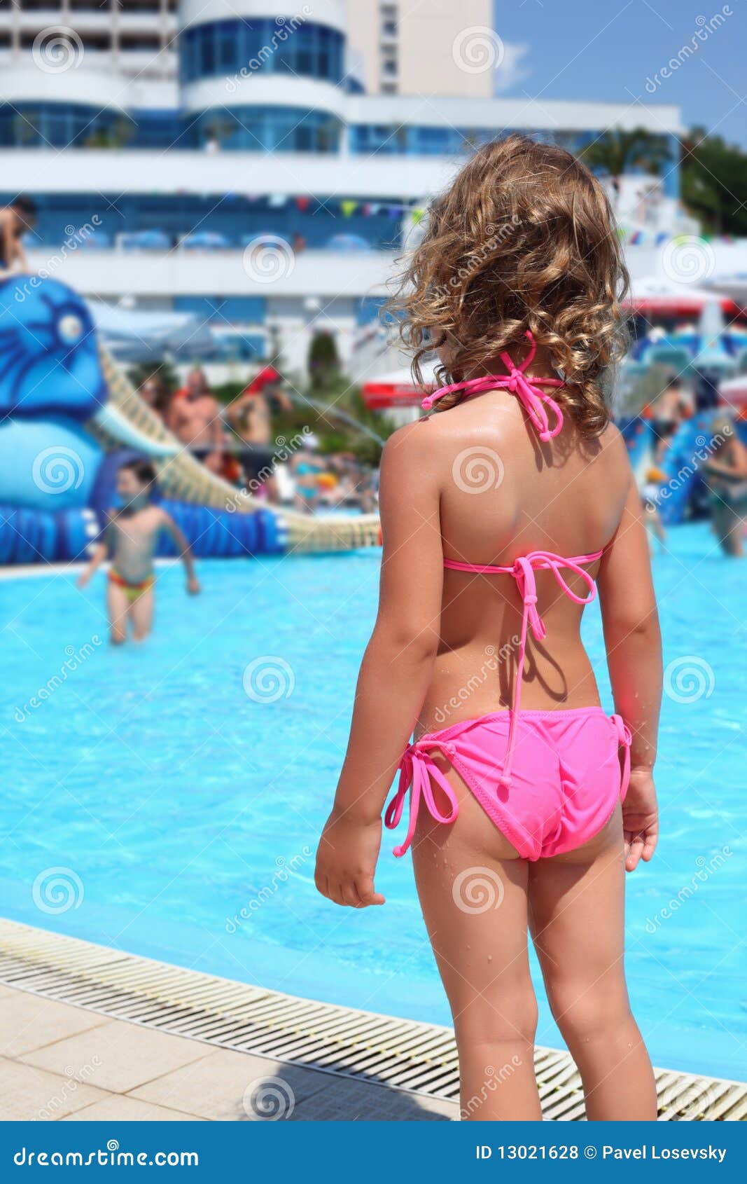 Little girl 2024 swimsuit back