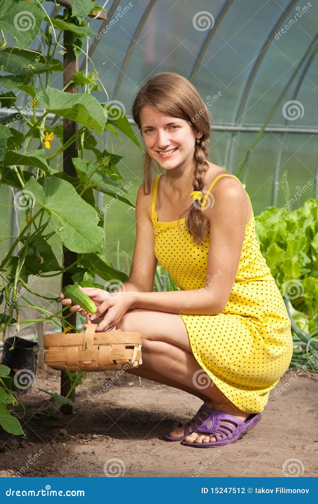 cucumber Girl Girls on girls с огурцом