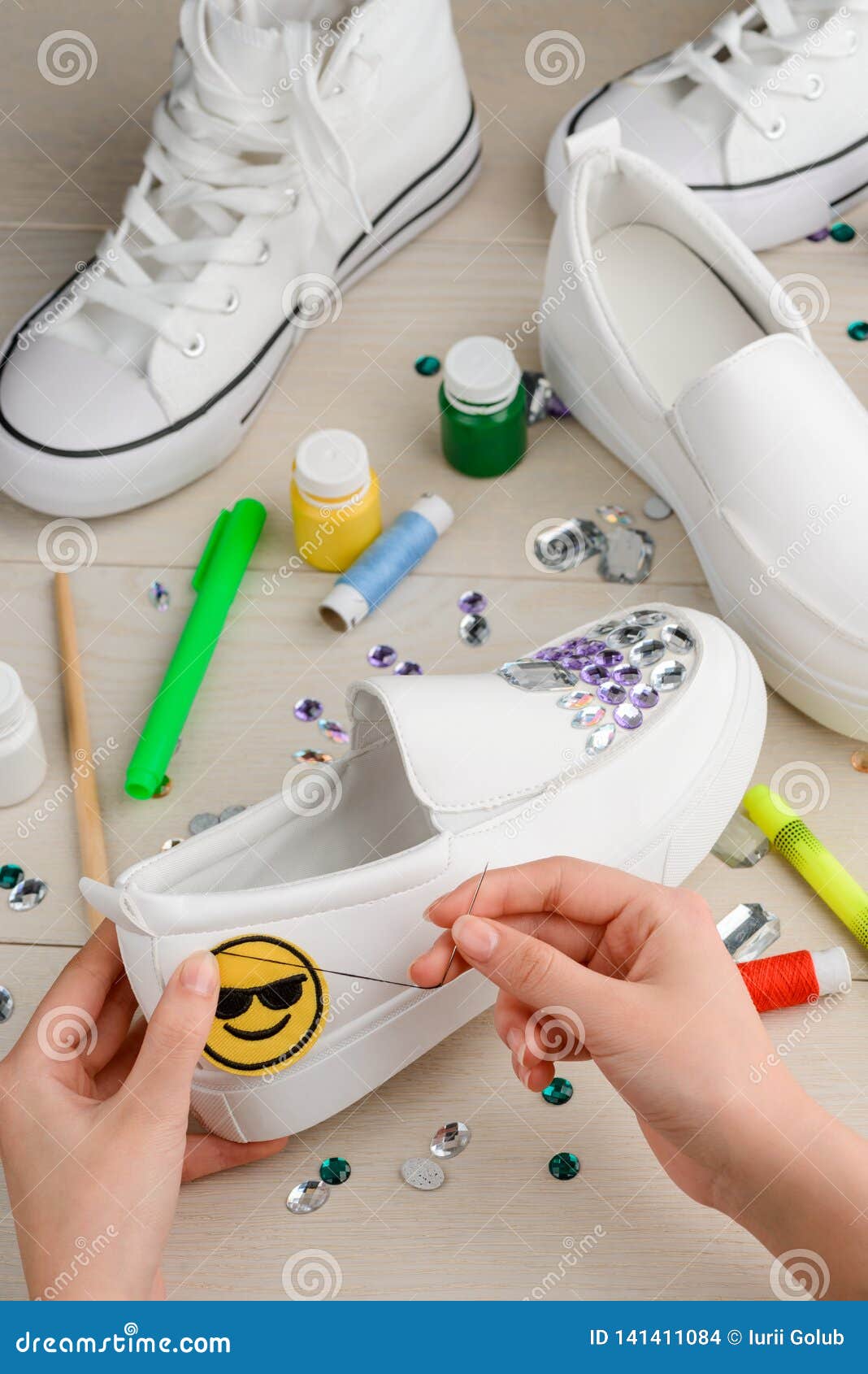 putting rhinestones on shoes