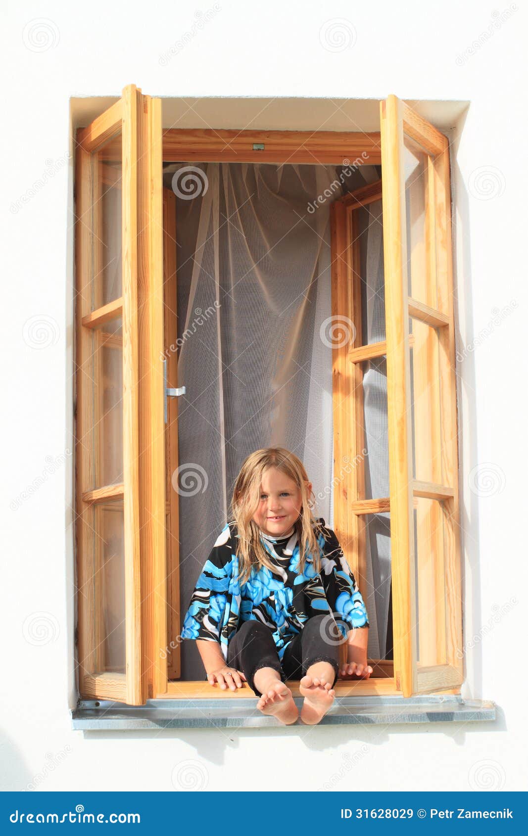 Cozy winter still life: cup of hot coffee and opened book on vintage  windowsill against snow landscape from outside Stock Photo - Alamy