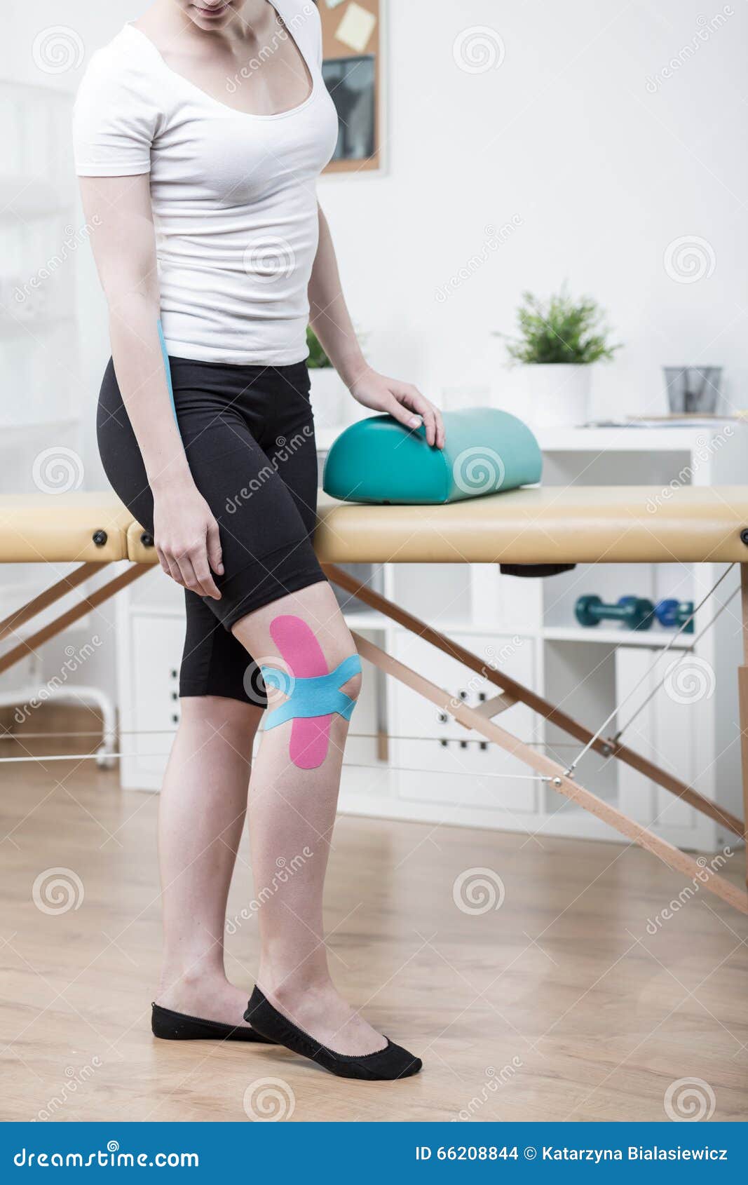 Rehabilitation Of Sprained Knee Stock Photography