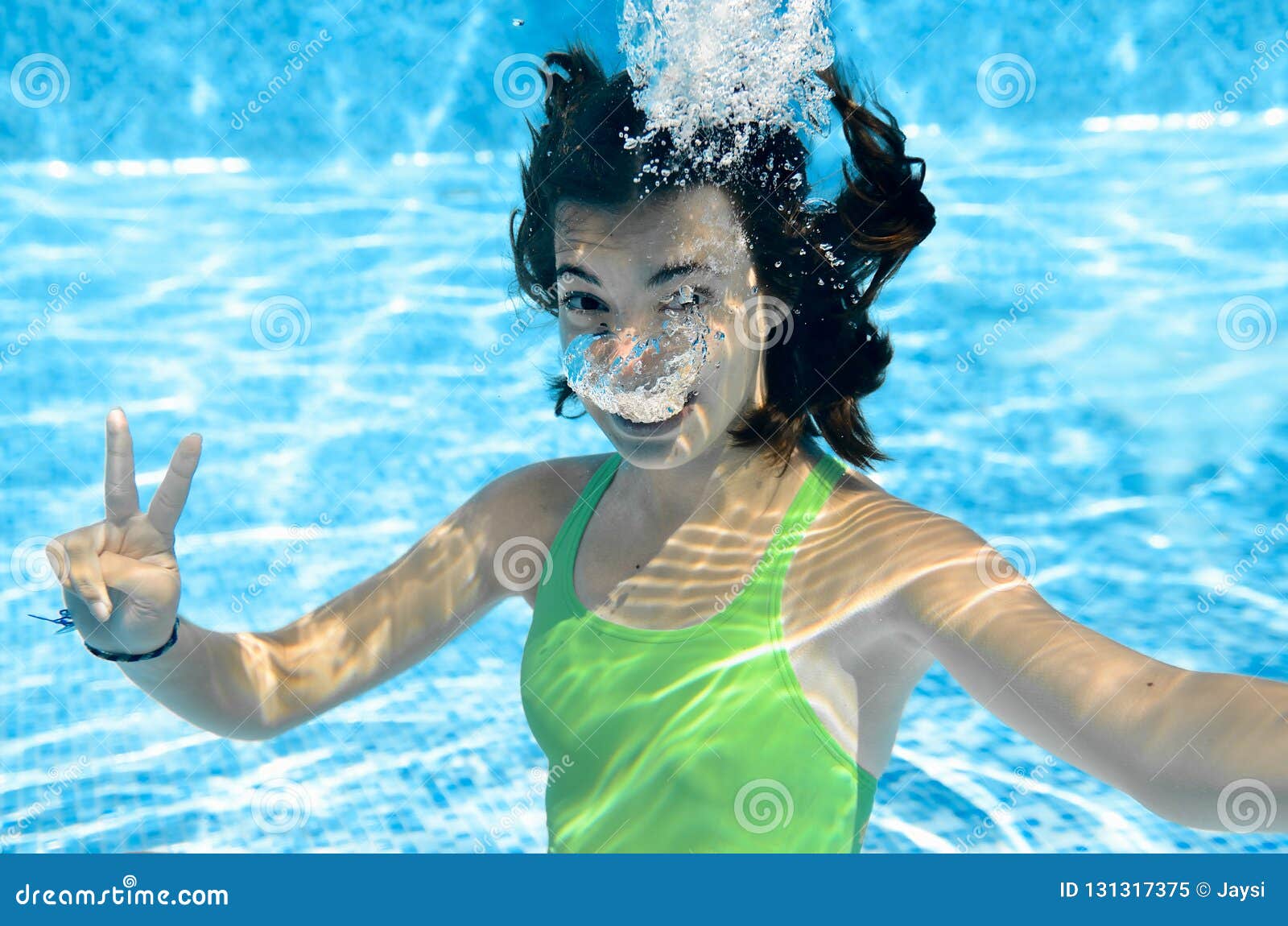 Happy Beautiful Teen Girl Smiling Pool Images Download 597 Ro