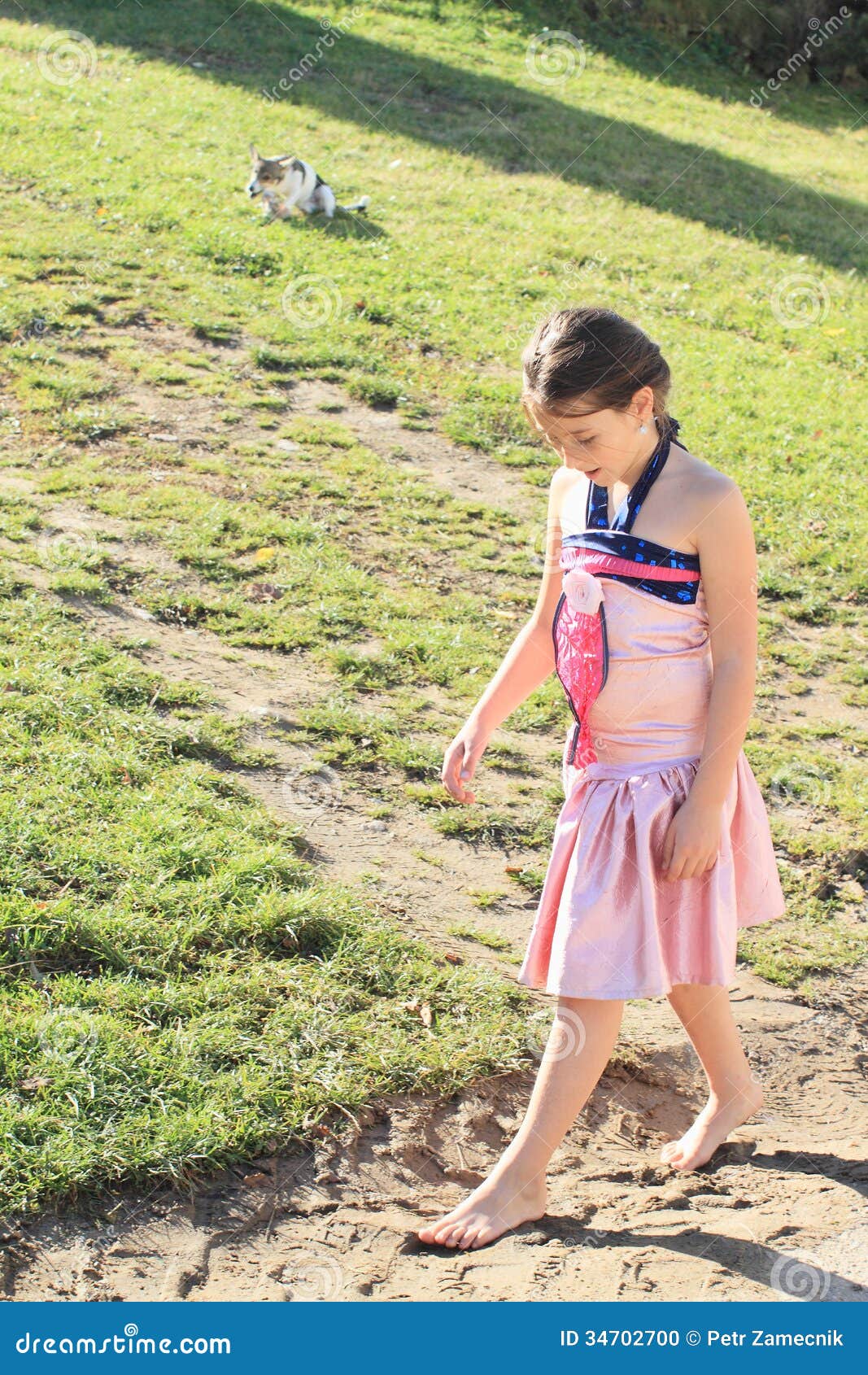 https://thumbs.dreamstime.com/z/girl-walking-mud-little-kid-barefoot-pink-dress-muddy-drying-ground-dog-meadow-behind-34702700.jpg