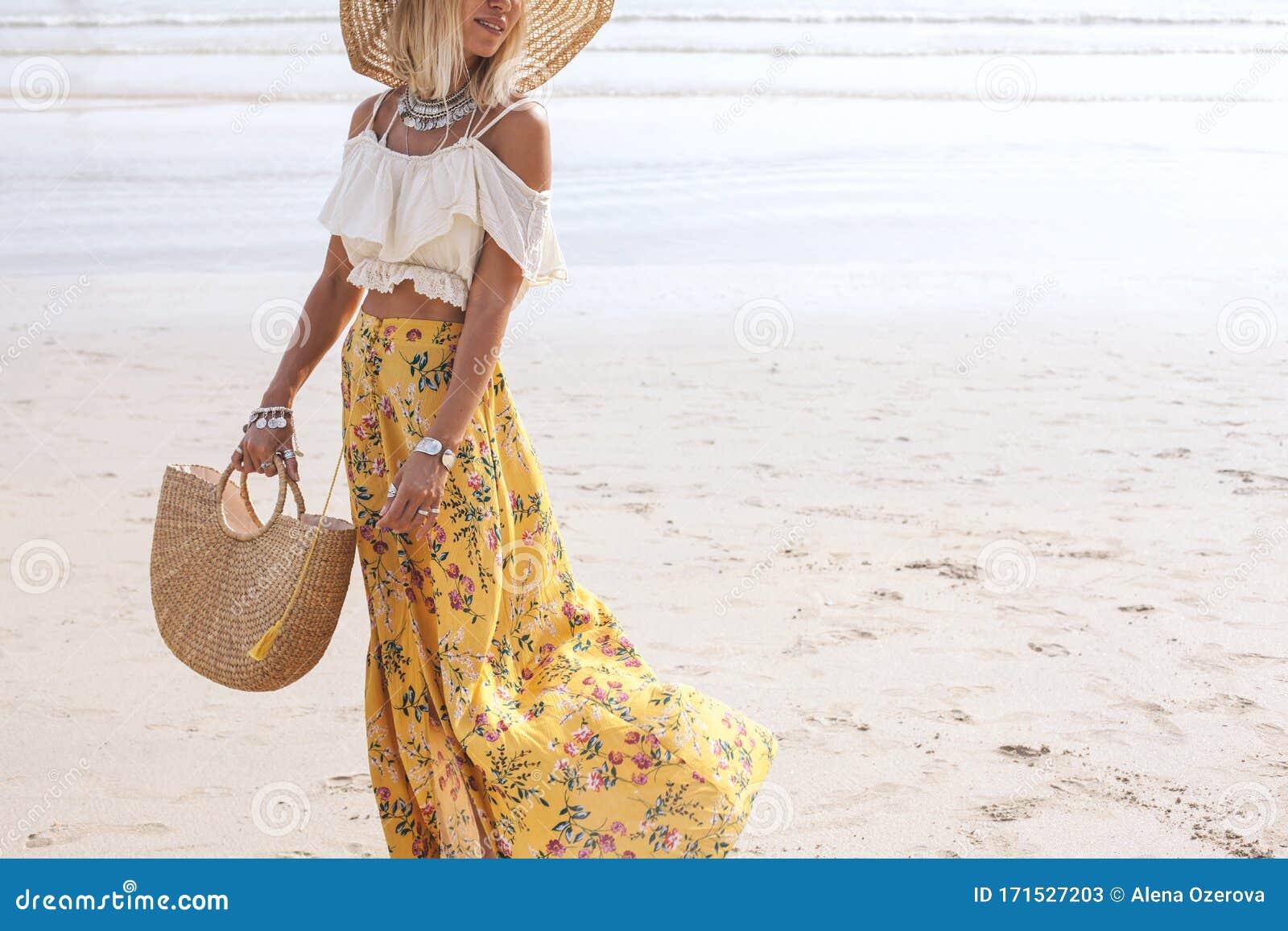 censur forstyrrelse grund Boho beach clothing style stock image. Image of outdoor - 171527203