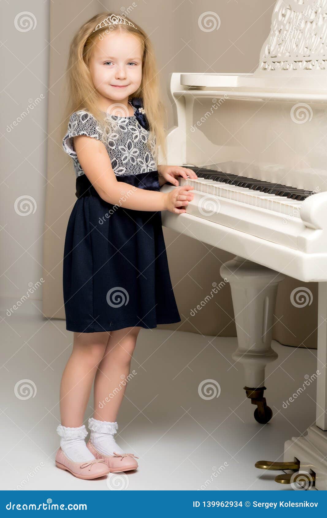 instal the last version for apple Piano White Little instal the last version for apple Piano White Little