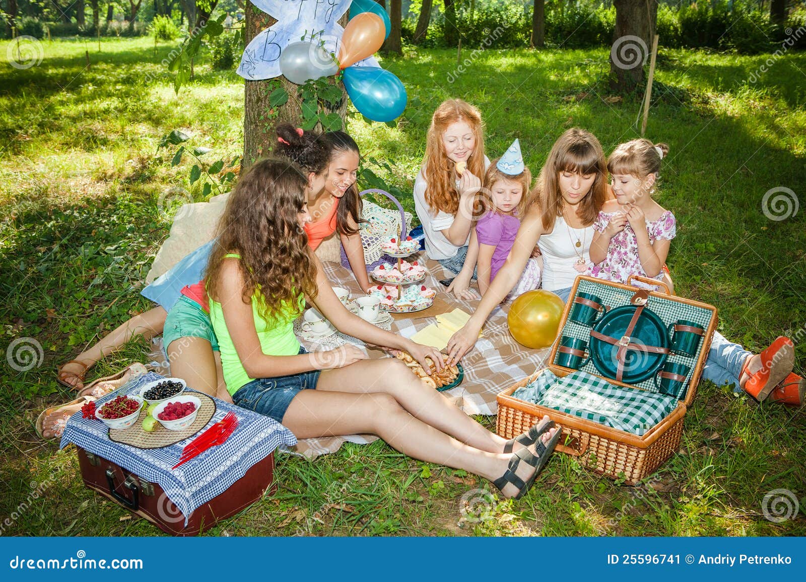 things to do on a picnic with your girlfriend things to do on a picnic with your girlfriend