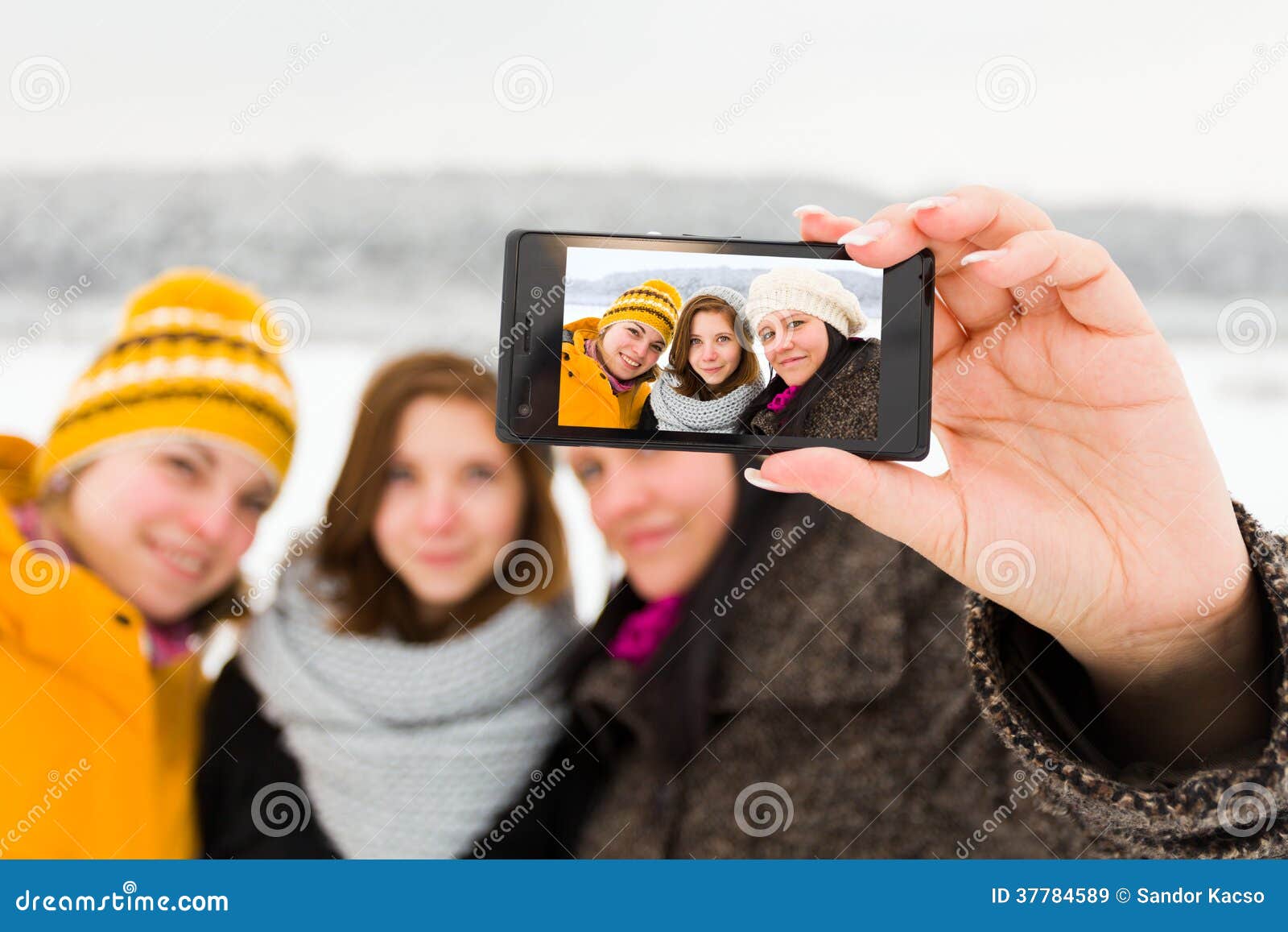 girlfriends selfies