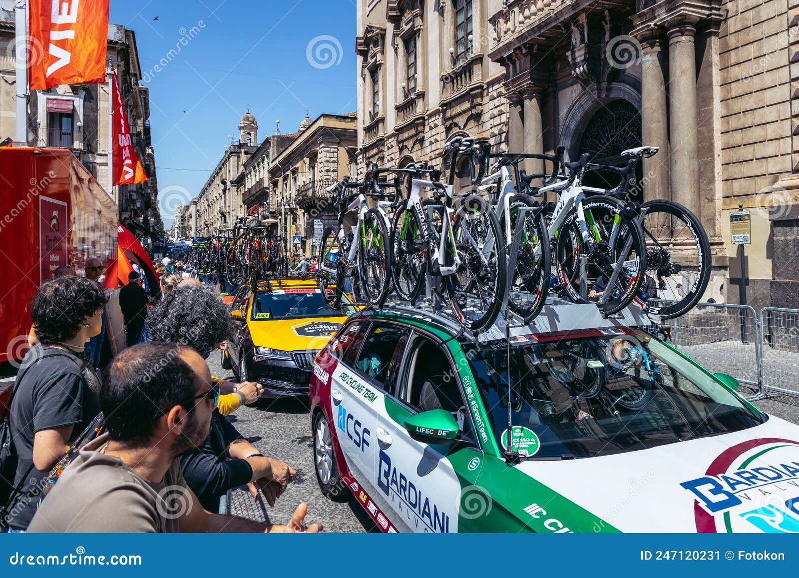 How the Pro Teams Prepare for the Giro