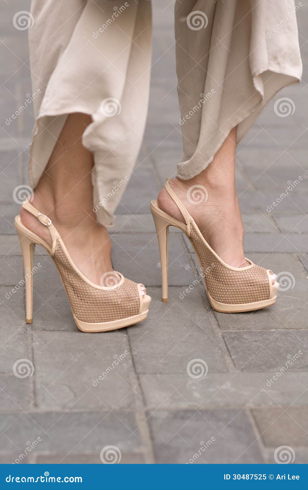 Heels & Wedges | Women Cream Color Heels Sandal Size -5 | Freeup