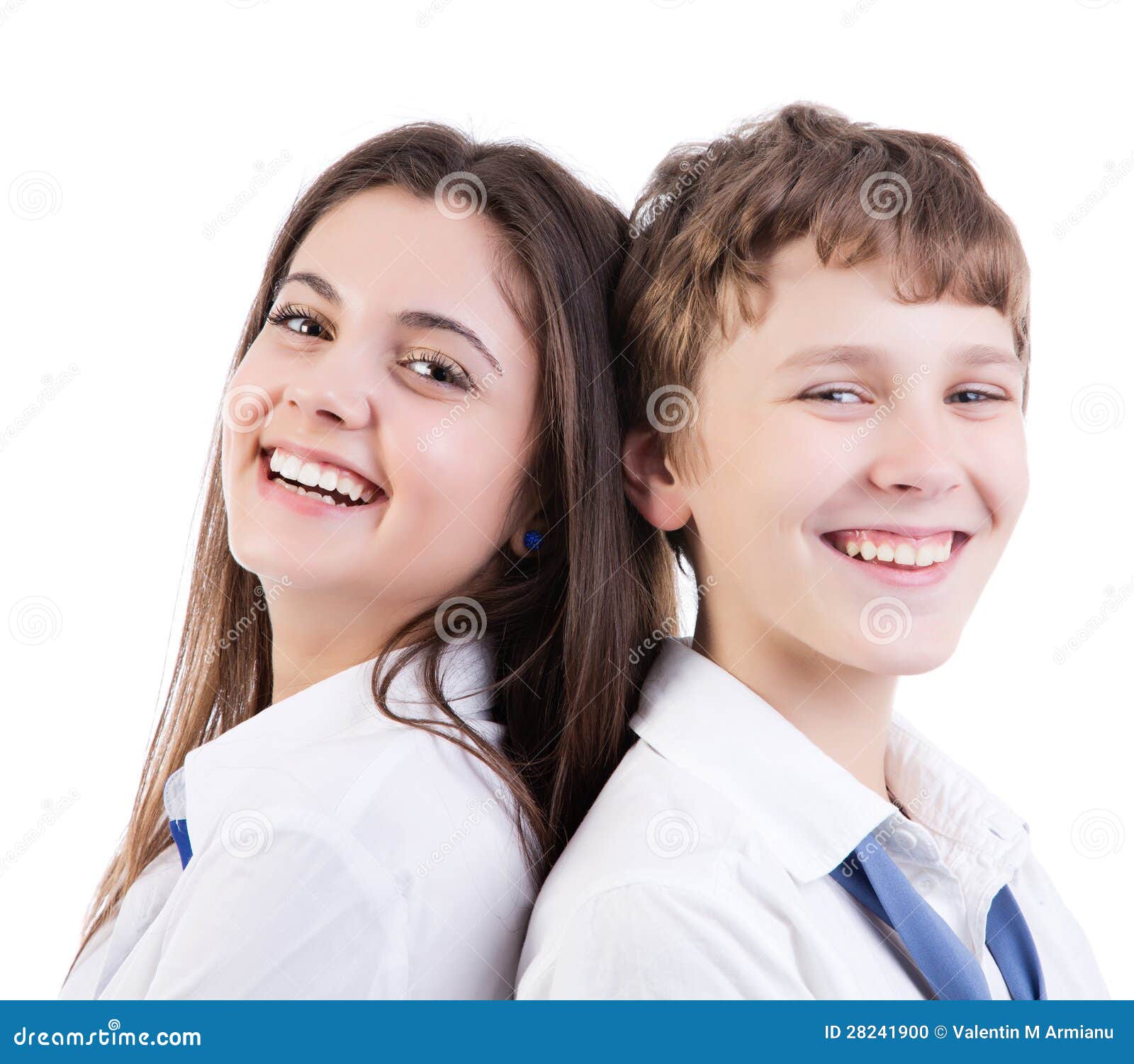 Are teenagers happy. Счастливые подростки 14 лет на белом фоне. Счастливая с подростками фото красивые на прозрачном фоне. Счастливая подростковая парамедицина. Счастливый подросток девочка с врачом мужчиной.
