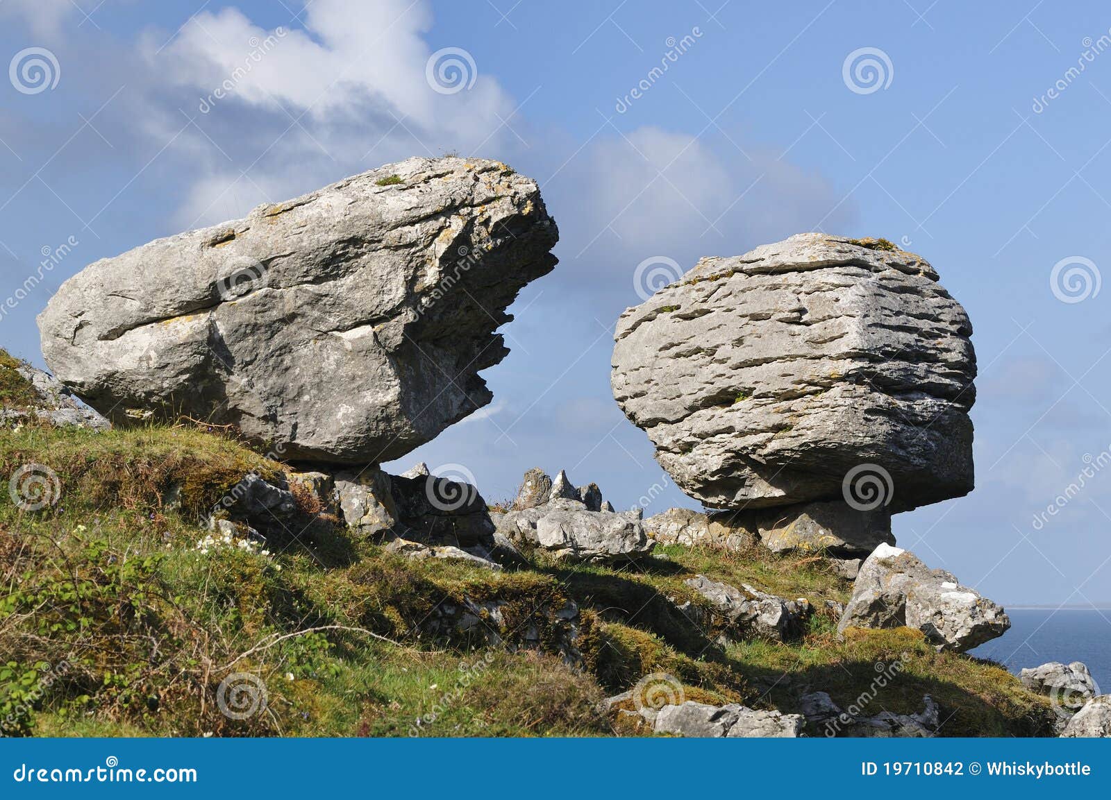 Glacial Granite Boulders XL