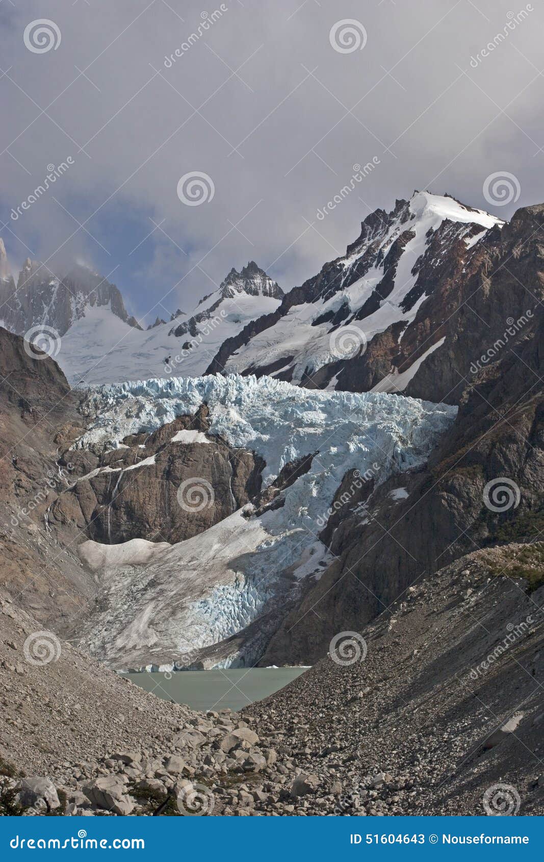 glaciar piedras blancas, patagonia, argentina