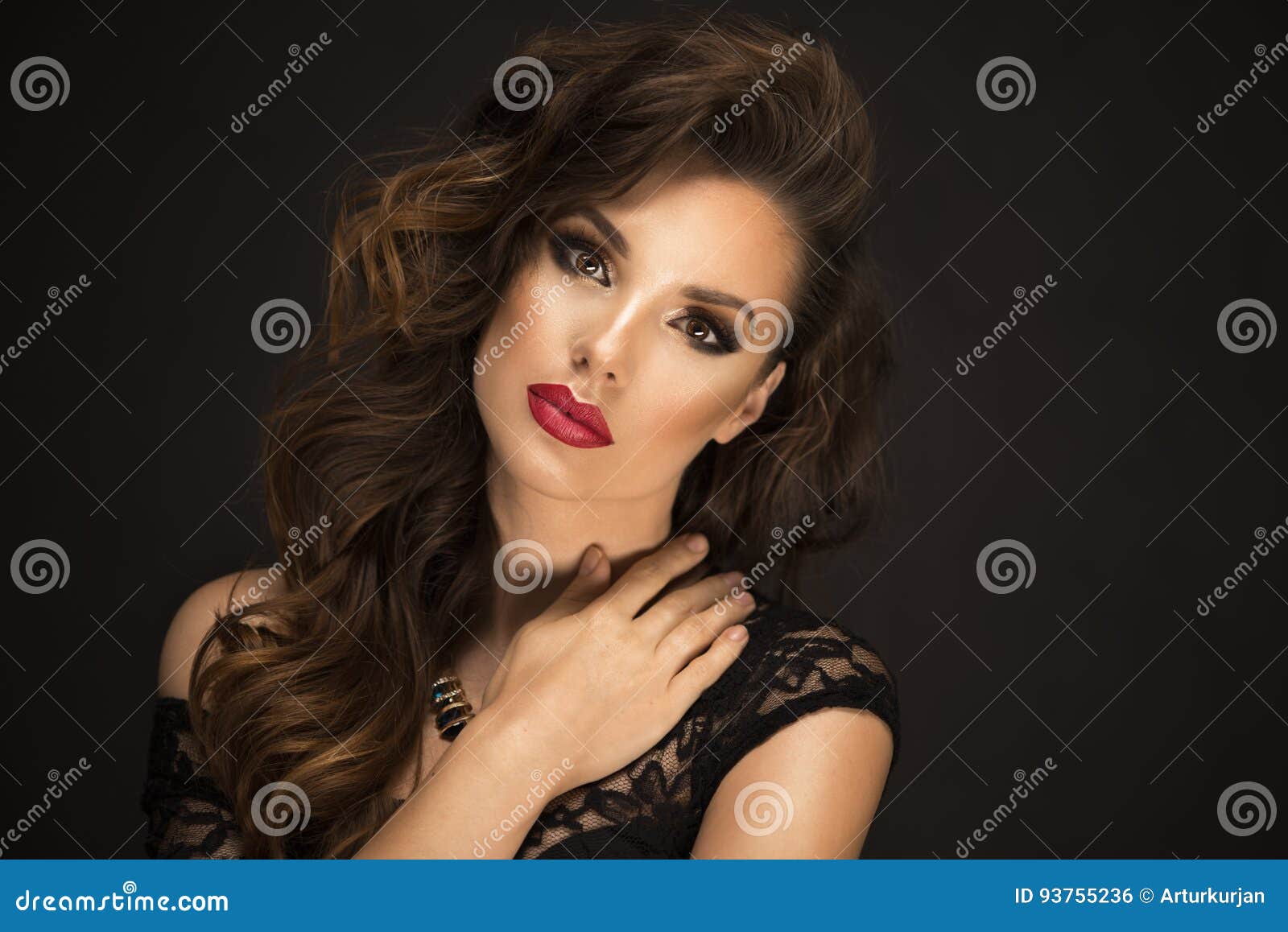 5,630 Curvy Brunette Woman Stock Photos - Free & Royalty-Free Stock Photos  from Dreamstime