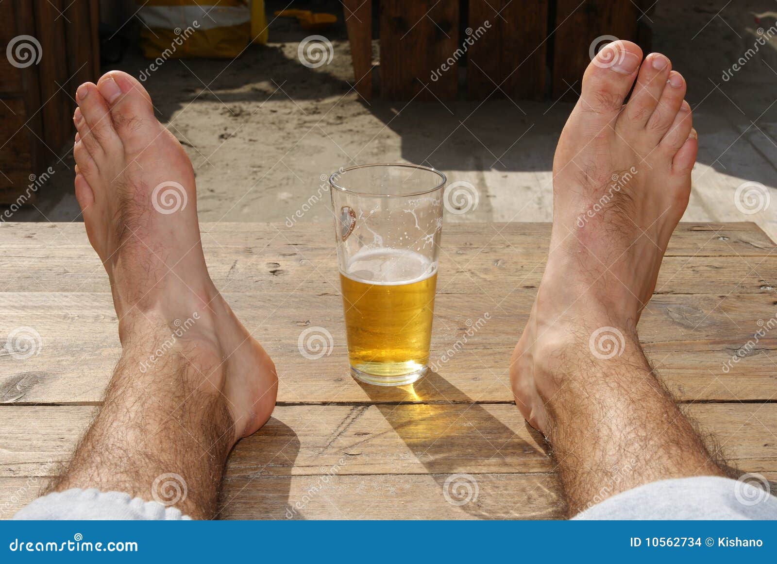 Пивные ножки. Пивные ноги. Nog пиво. Пиво с ногами. Пиво feet.