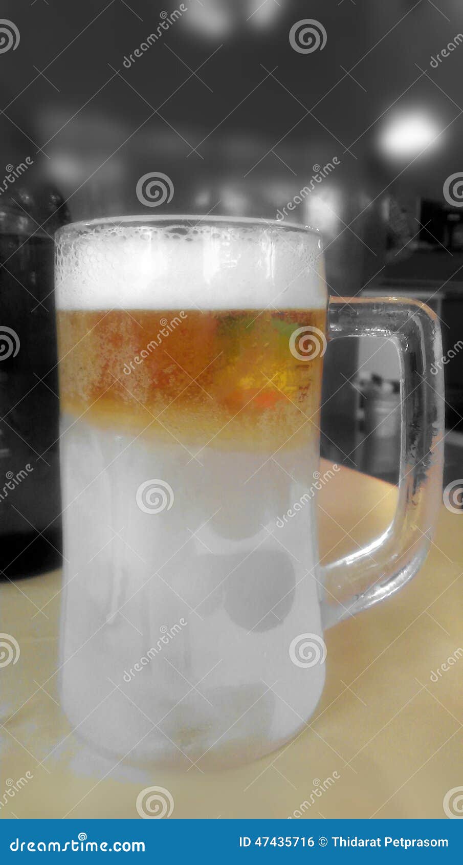 Glass of beer editorial photo. Image of beer, glass, bottom 47435716