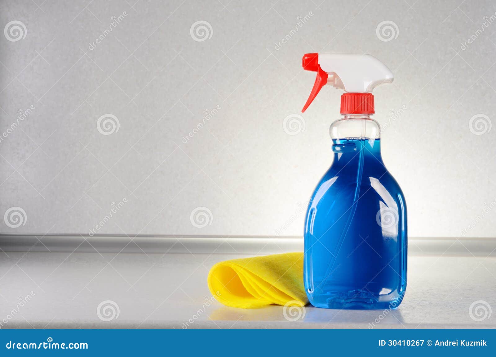 Glass Cleaner Foam Stock Photos and Pictures - 22,374 Images