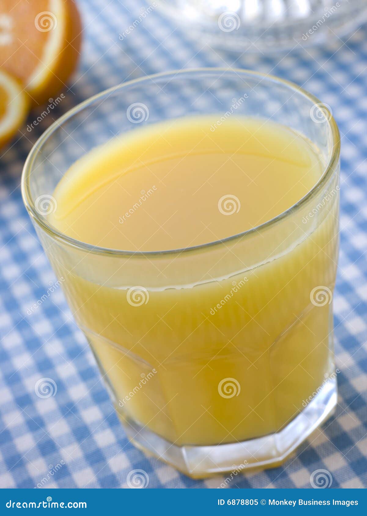 https://thumbs.dreamstime.com/z/glass-freshly-squeezed-orange-juice-6878805.jpg