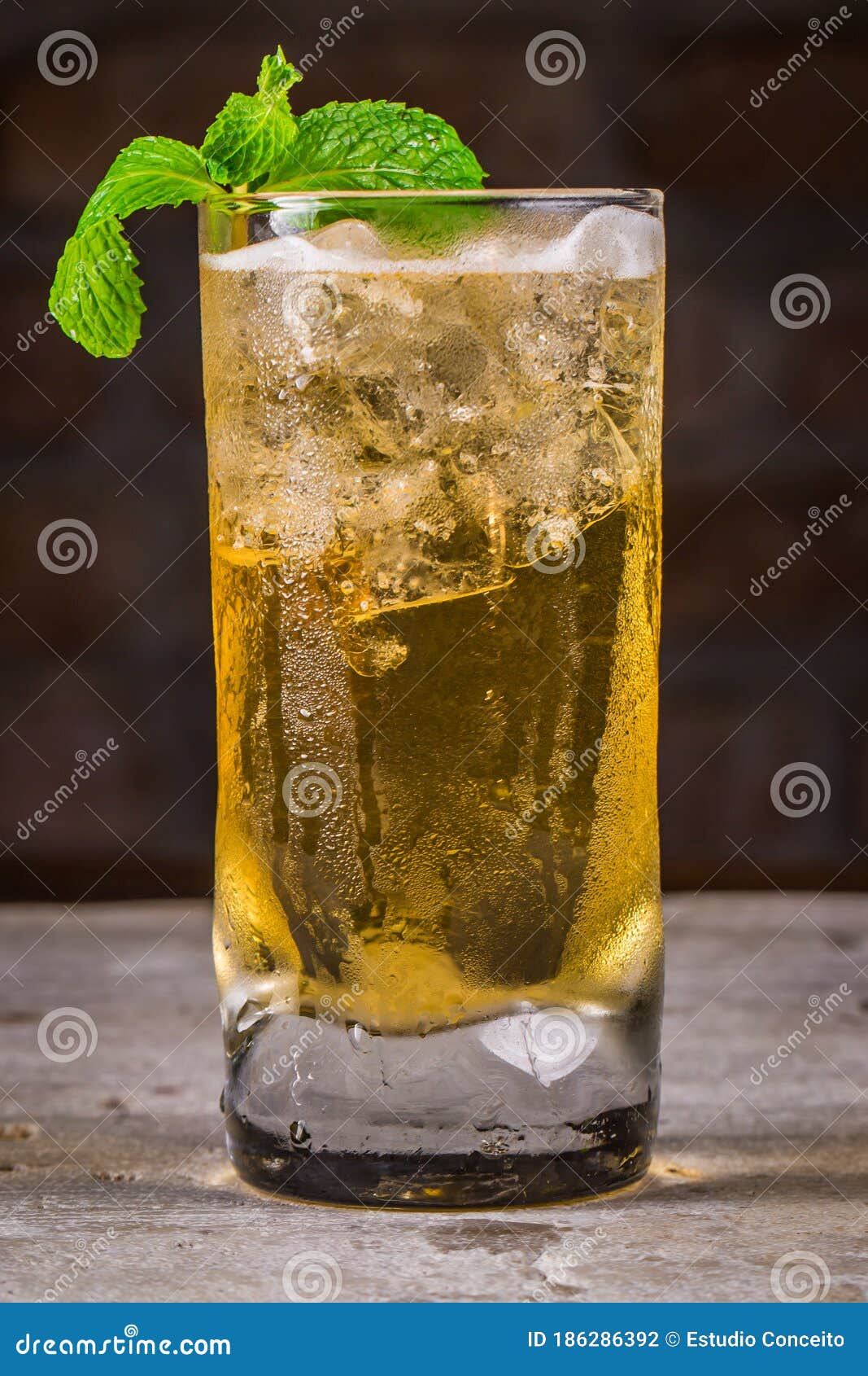 Glass of Golden Iced Tea with Mint Leaf Stock Photo Image of leaf, slice 186286392