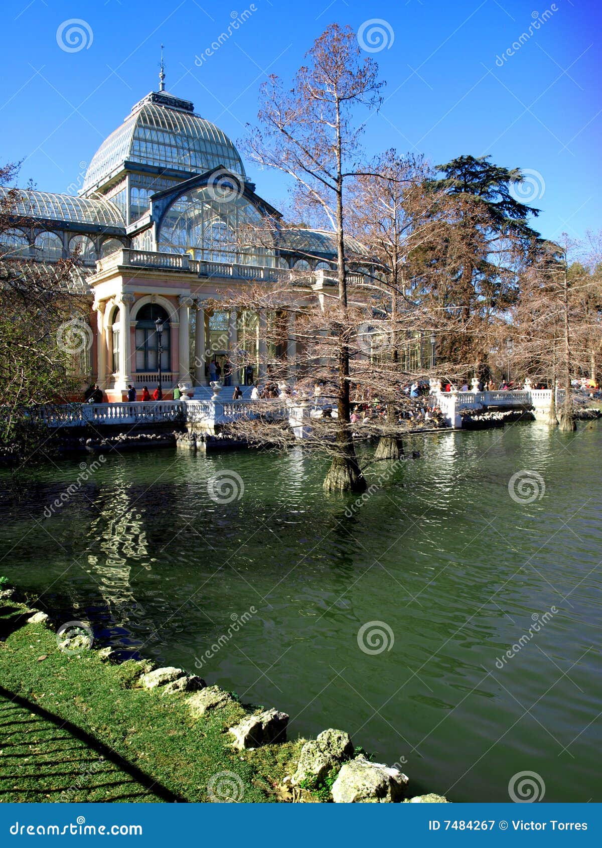 glass palace retiro park madrid