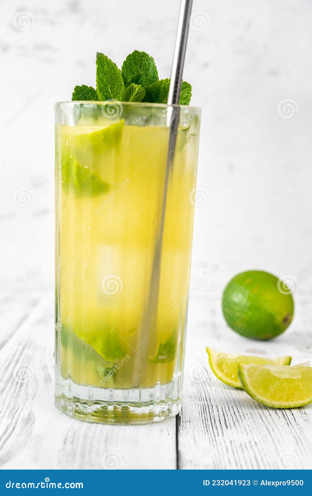 Glass of pineapple mojito stock image. Image of leaf 232041923