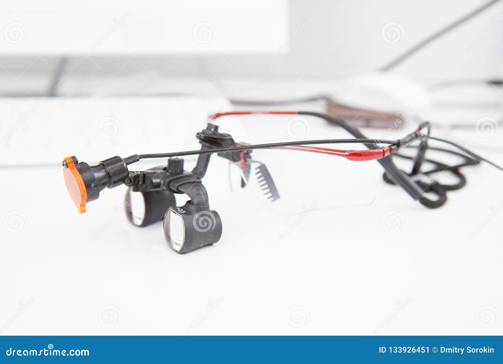 Glassesmicroscope of the Dentist, Spectacles Magnifying Binocular