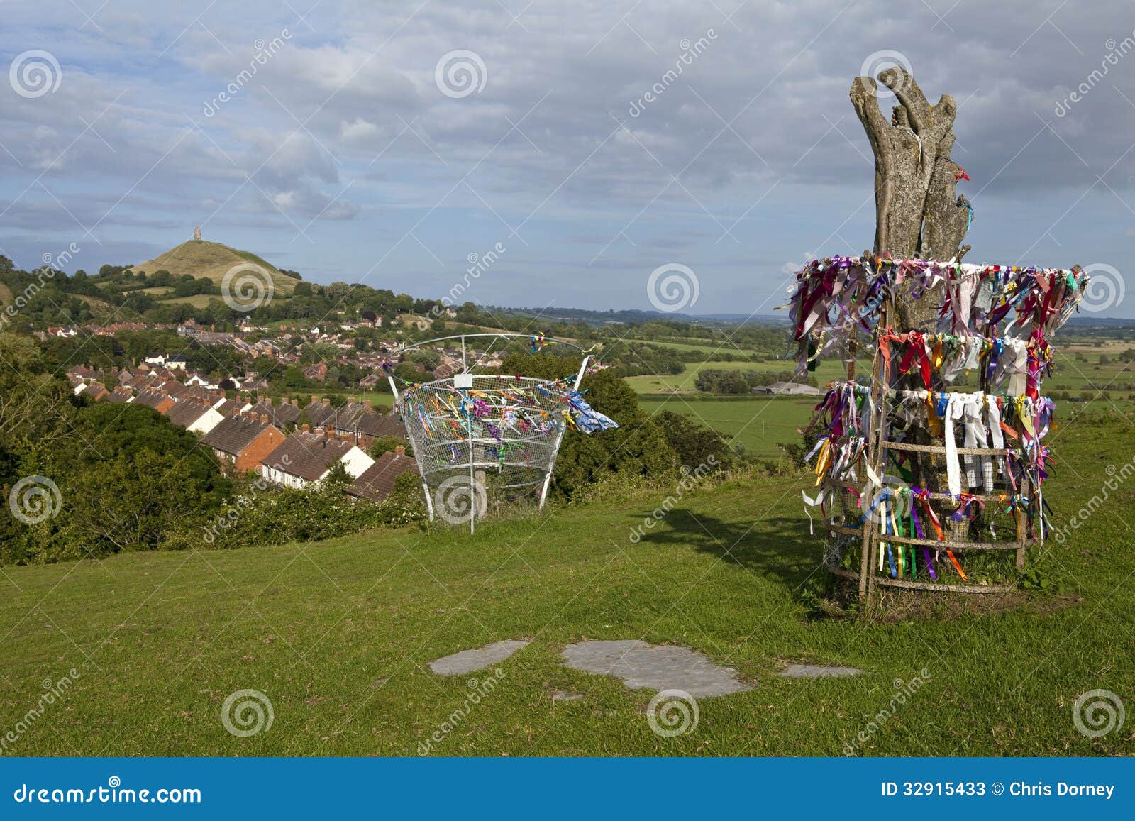 glastonbury tor and the holy glastonbury thorn