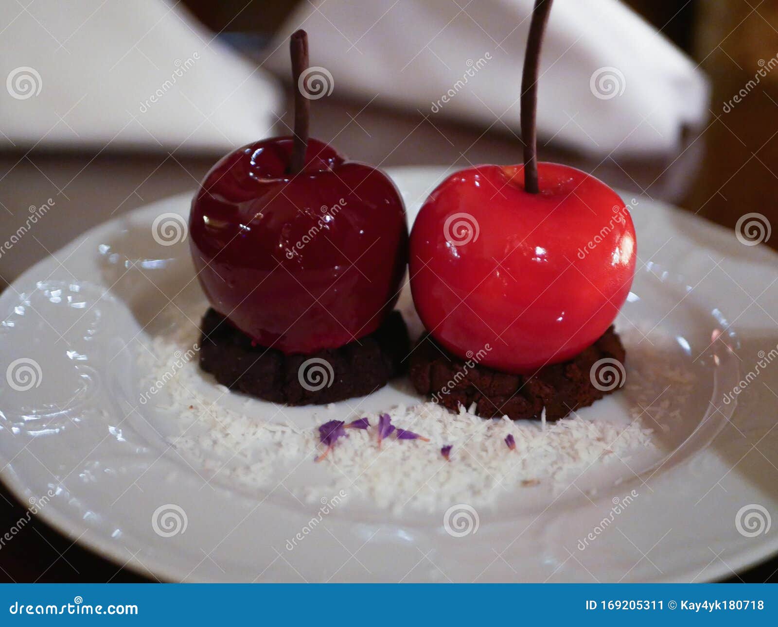 Glazed Apples. Cherry Glaze Candy Lollipop or Red Apples with Caramel
