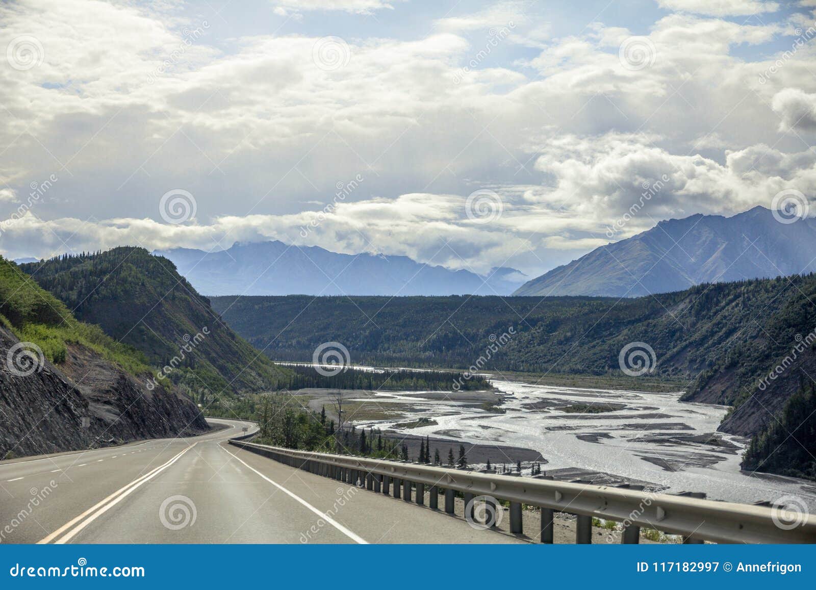 glenn highway alaska, driving east past matanuska river, alaska