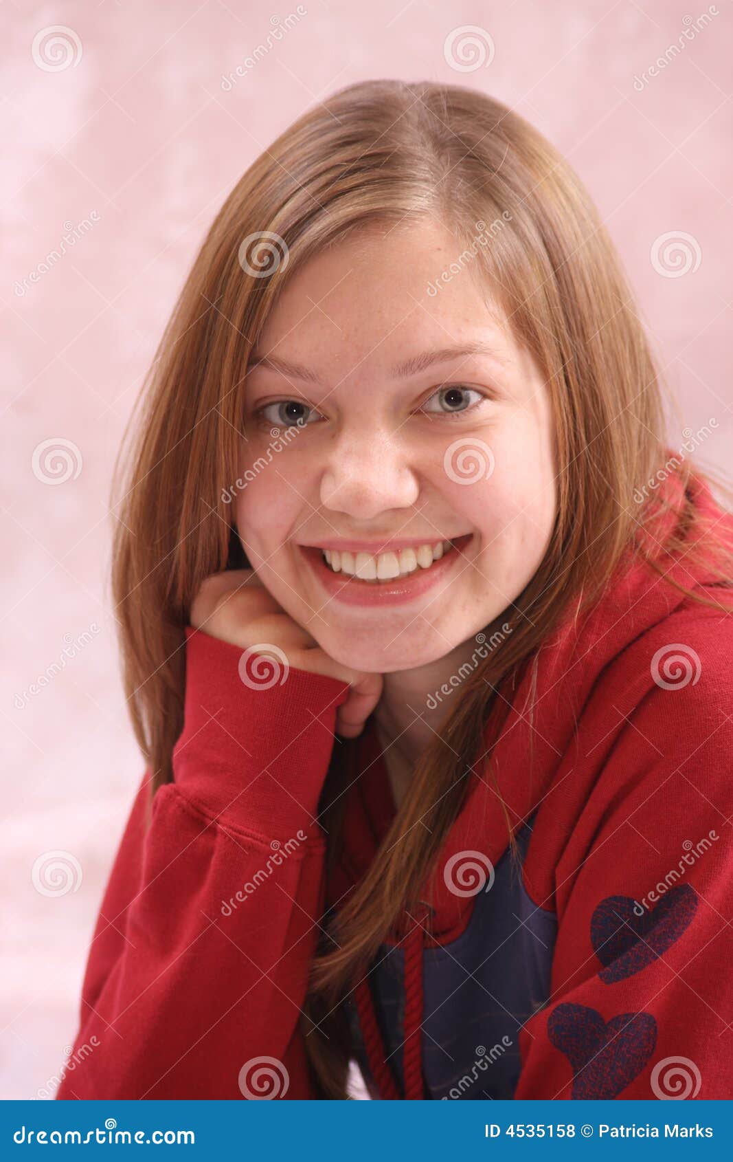 Glimlachende Tiener Stock Foto Afbeelding Bestaande Uit