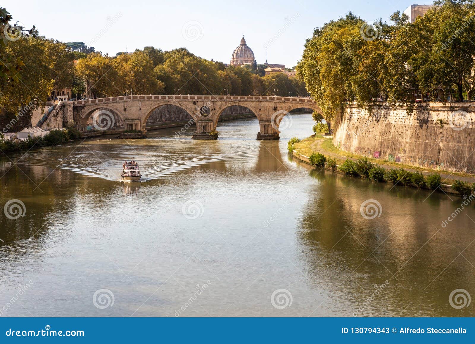 The river Tiber stock image. Image of evening, peter 130794343