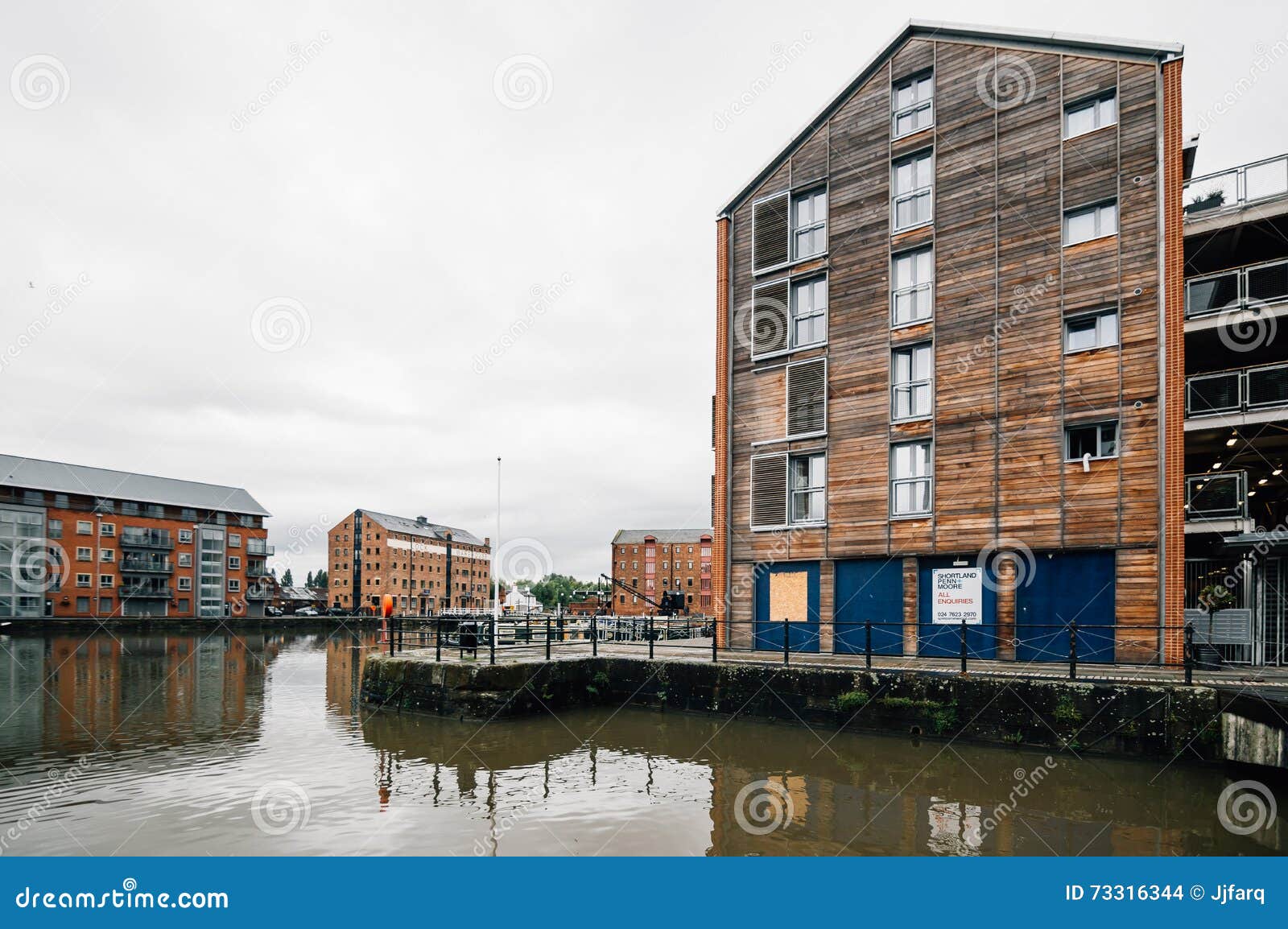 Gloucester Docks at sunset editorial stock image. Image of city 73316344
