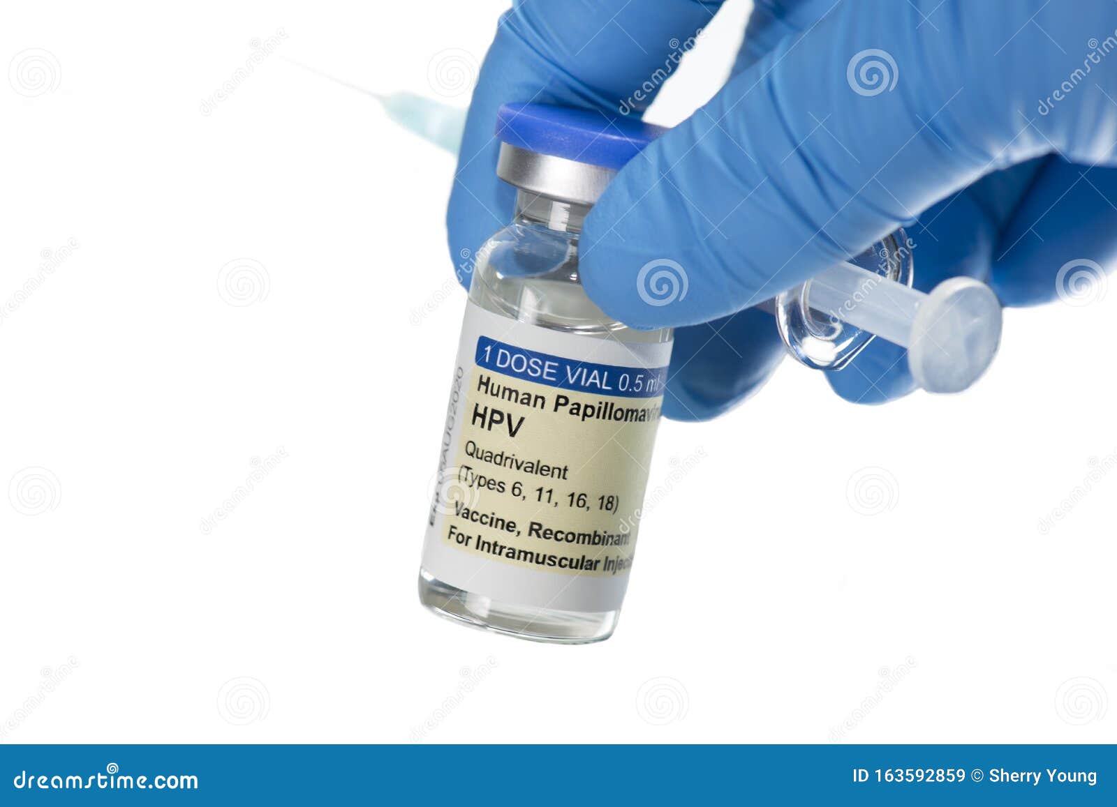 hpv vaccine and syringe