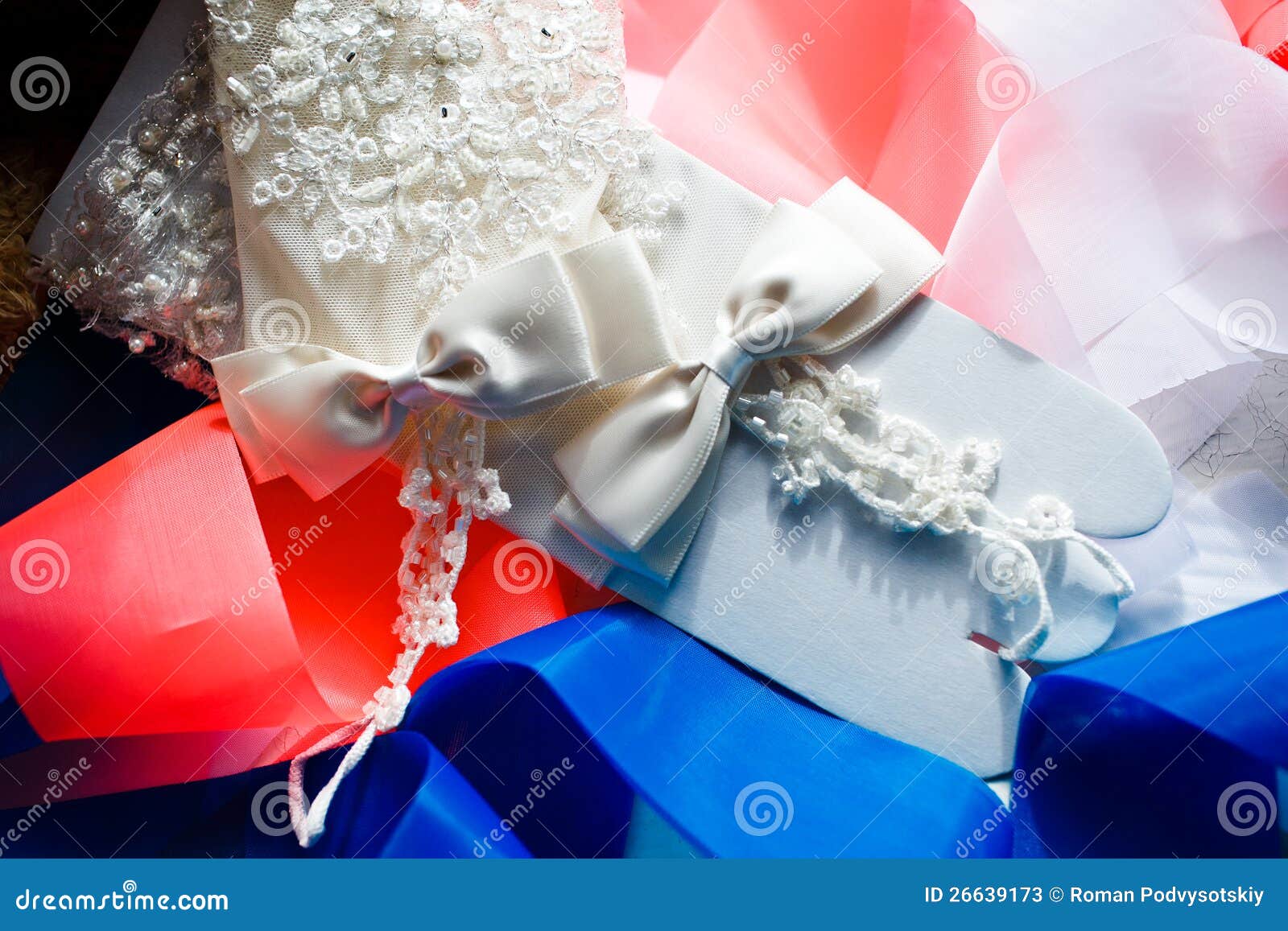 Glovers Brancos Do Casamento Imagem de Stock Imagem de noivo, faixa