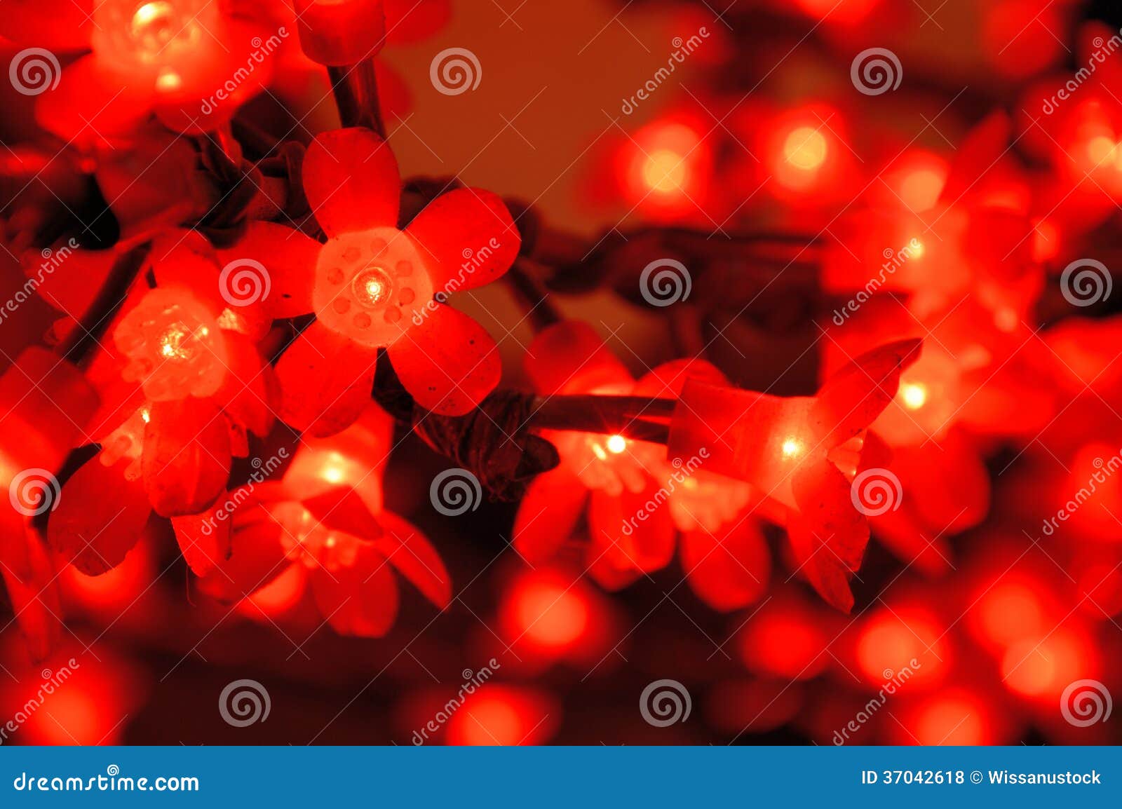 Glowing Red Flower Lightbulbs for Christmas Decoration with Defocused