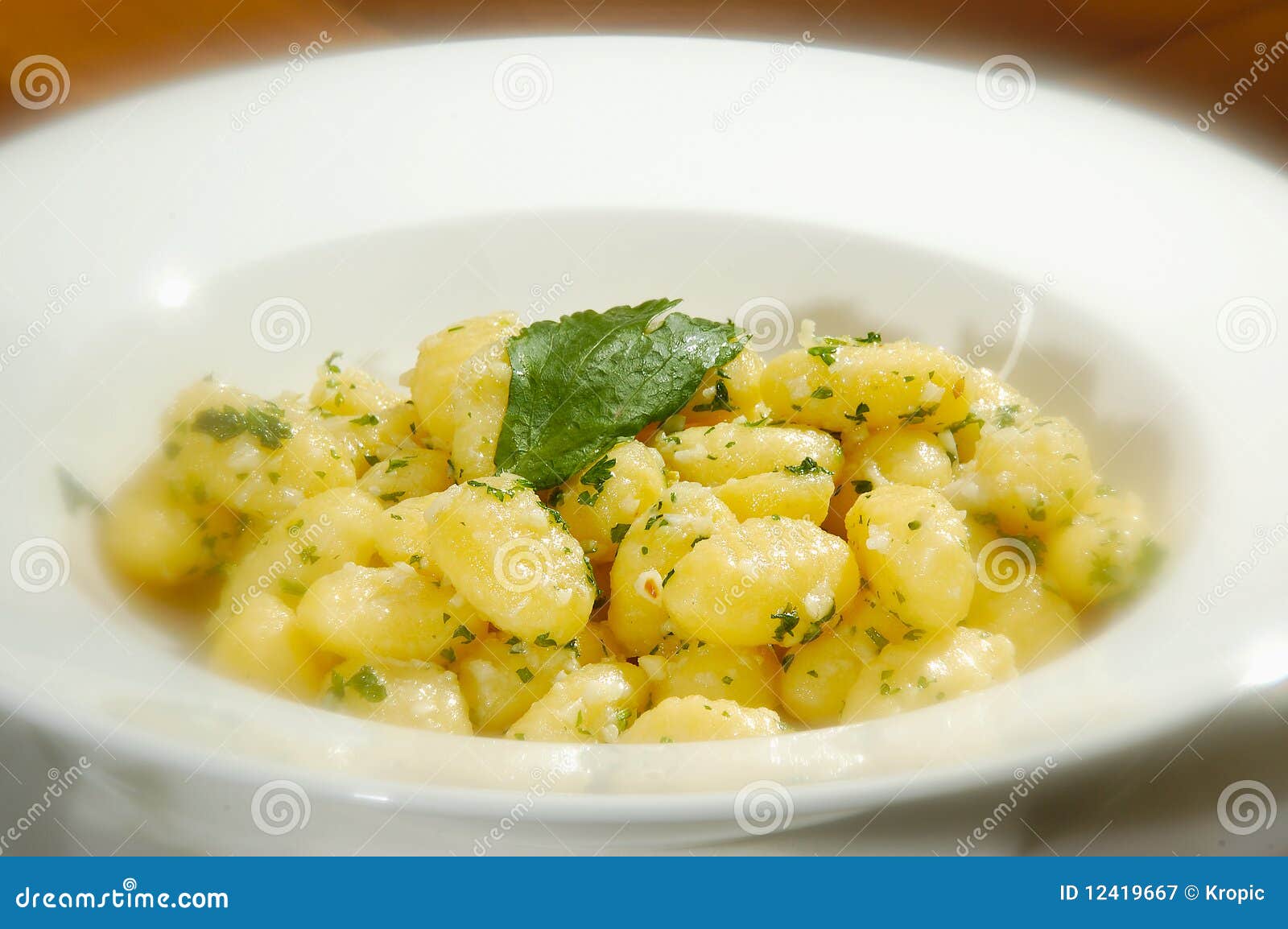 Gnocchi Aglio e Olio stock image. Image of gourmet, fresh 12419667