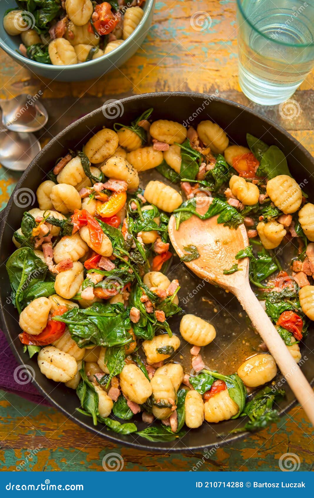 gnocchi with bacon, spinach & tomatoes