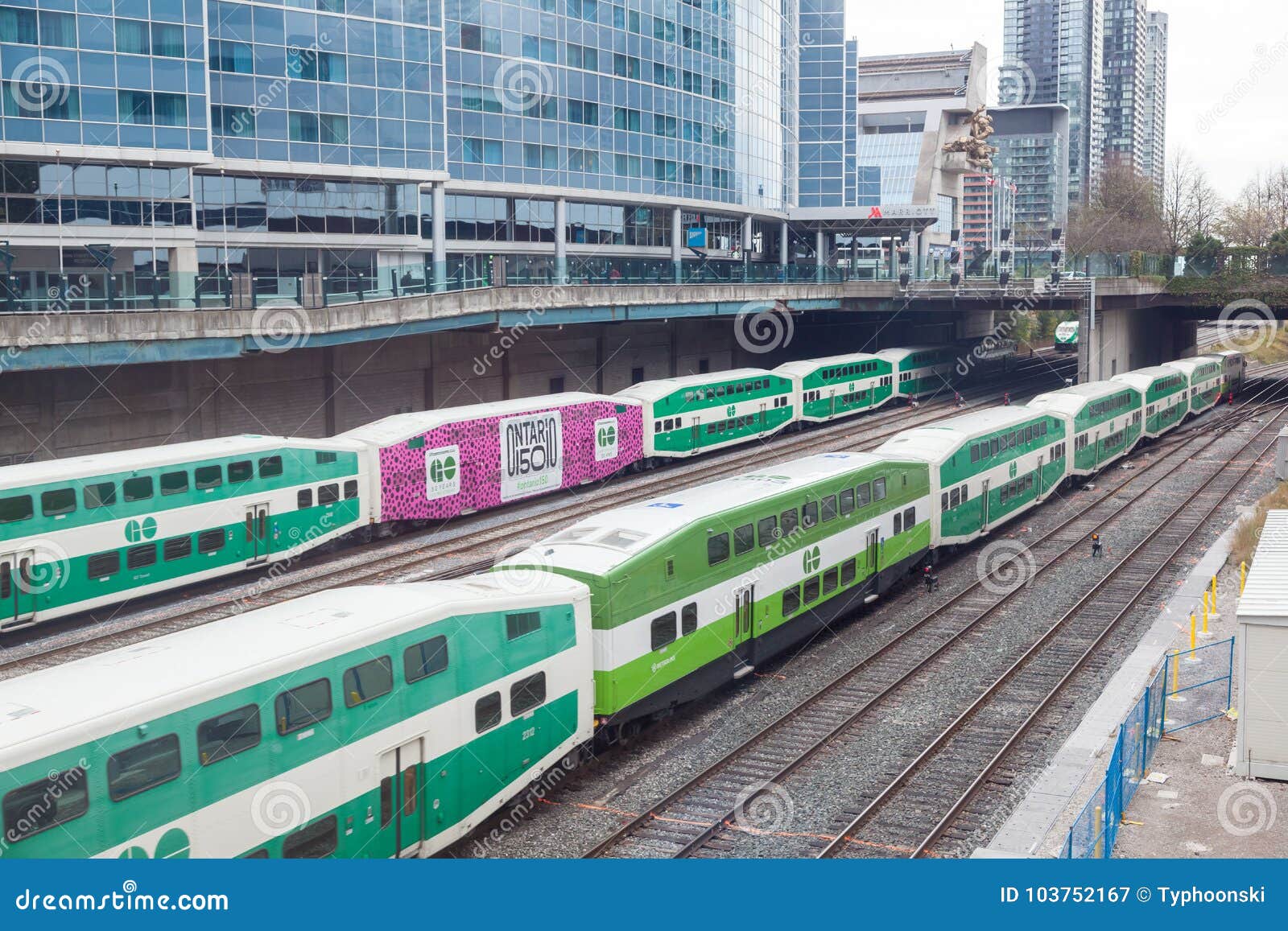 134 Go Transit Train Toronto Stock Photos - Free & Royalty-Free Stock  Photos from Dreamstime